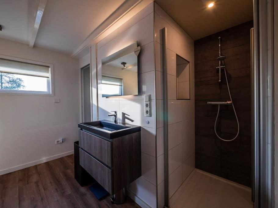 Quiet Waterloft Near Amsterdam And Schiphol Ws17 Hotell Aalsmeer Exteriör bild